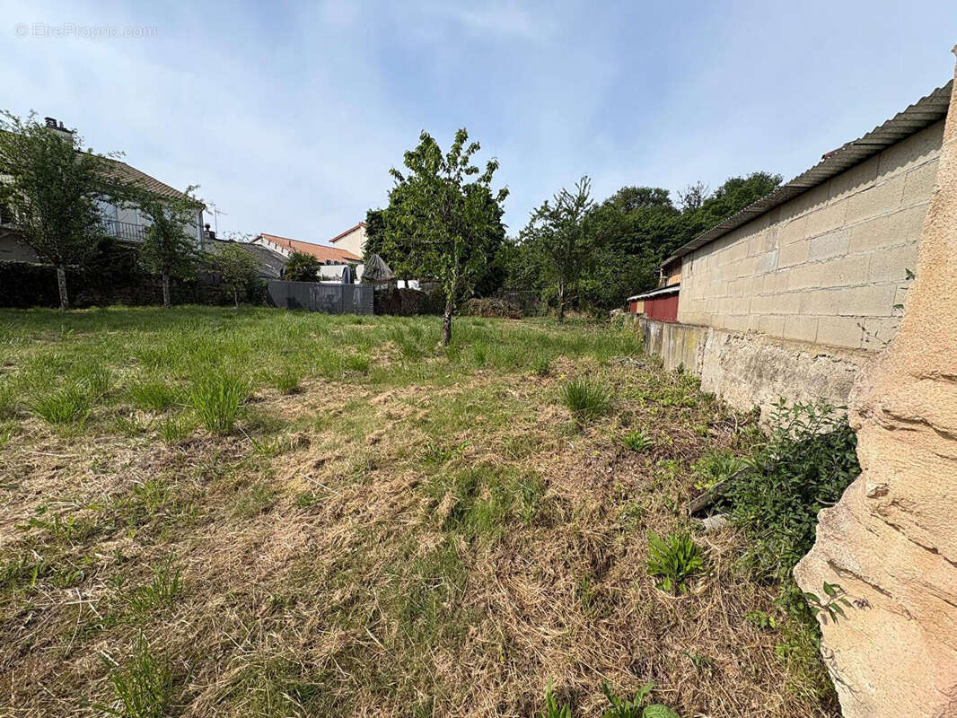 Terrain Vouneuil Sous Biard 898 m2 - photo 2