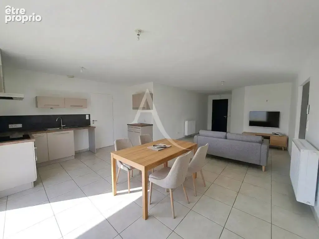 Mesnard-la-Barotière. Maison de plain-pied moderne et fonctionnelle. - photo 2