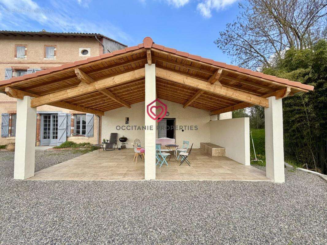 Maison à SALLES-SUR-GARONNE