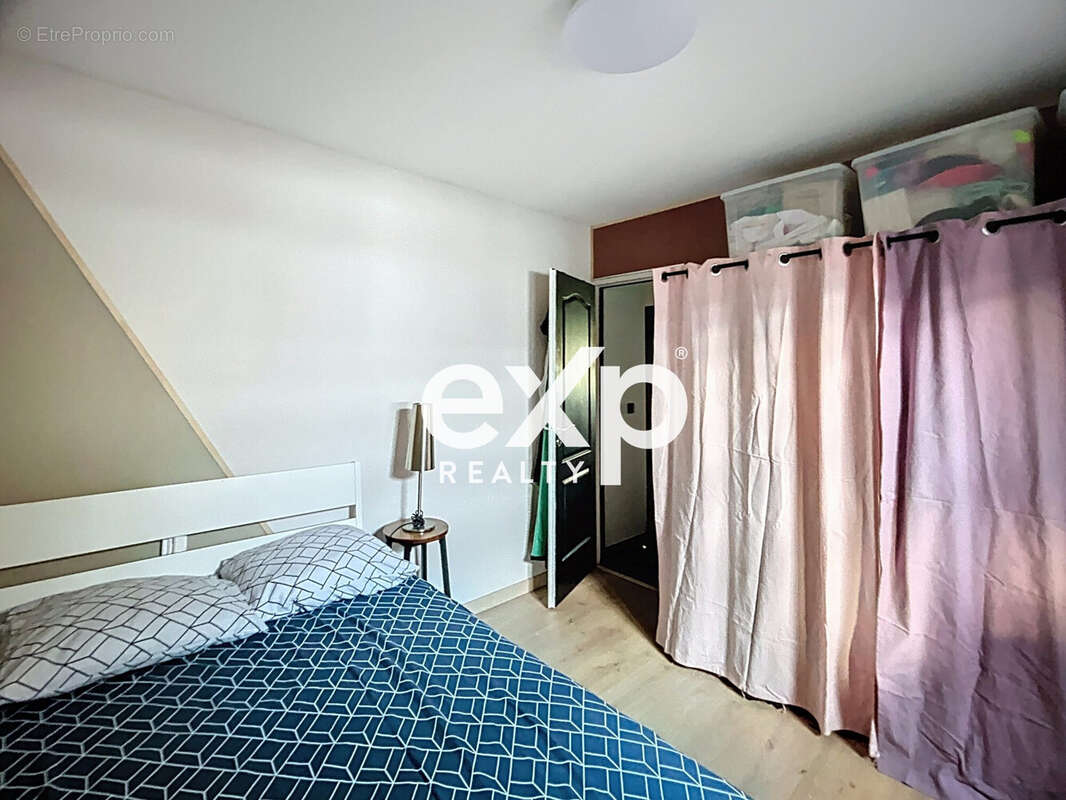 CH 2  - Maison à MARCHEPRIME