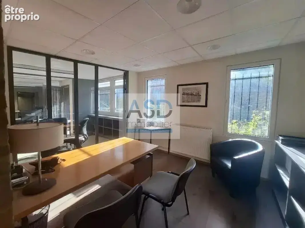 Roubaix – à proximité du parc barbieux – ensemble de bureaux de 111 m² avec jardinet - photo 2