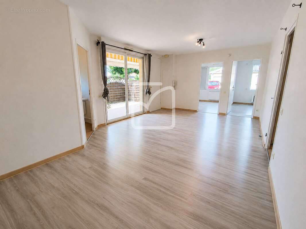 Maison t3 plain-pied   2 chambres - résidence seniors avec piscine   villeréal - 125 000 € - photo 5