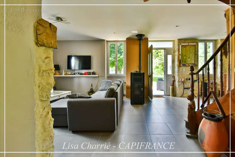 Maison à COURRENSAN