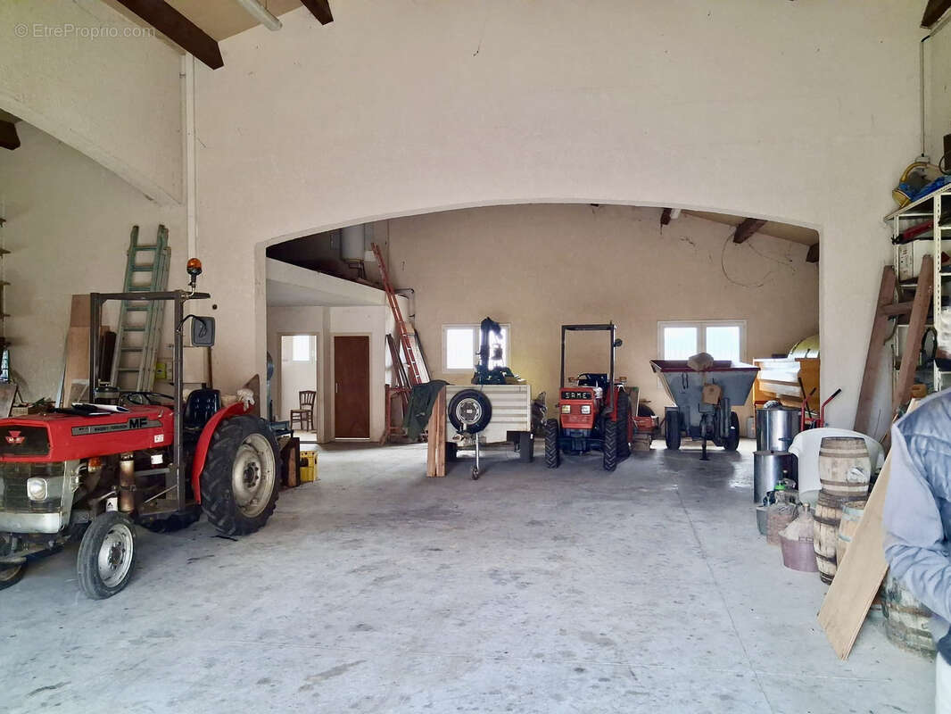 Autre à LA CAUNETTE