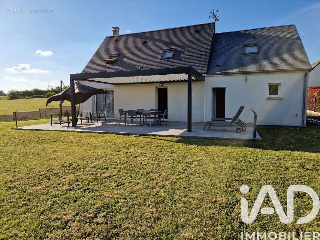 Photo 2 - Maison à PERNAY