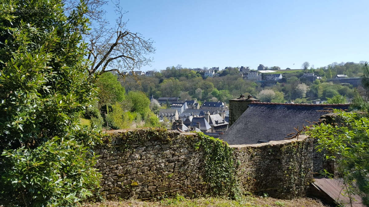 Maison à DINAN
