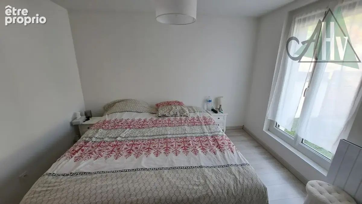 Paron (89) - Maison rénovée avec 2 chambres et bureau, dépendances et jardin - photo 5