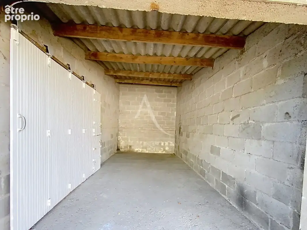 Secteur Belle Beille, Box 15m² à vendre rue Rue Marthe Mourbel - photo 3