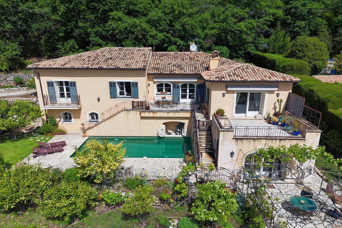 Maison à SAINT-JEANNET
