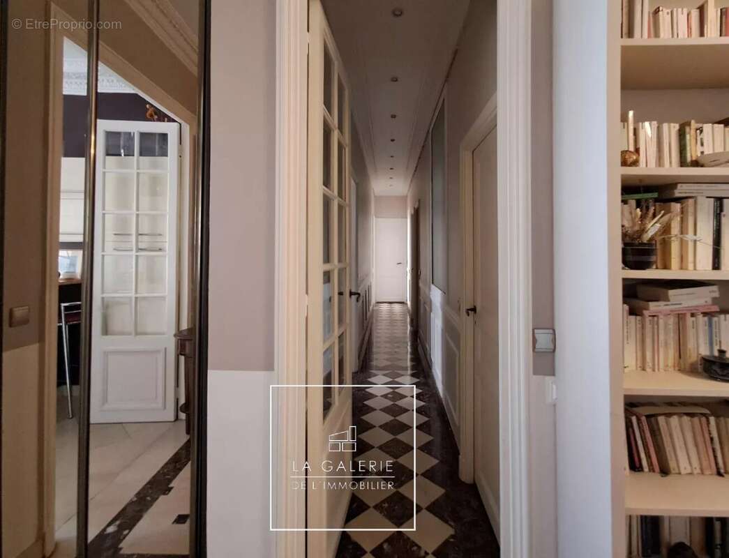 Très bel appartement familial de 145m2 au coeur du 12ème arrondissement, proche de tous les commerces et transports - photo 7