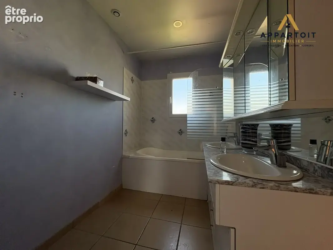 Maison 6 pièces 127 m² à vendre à Ennezat (63720) - photo 9