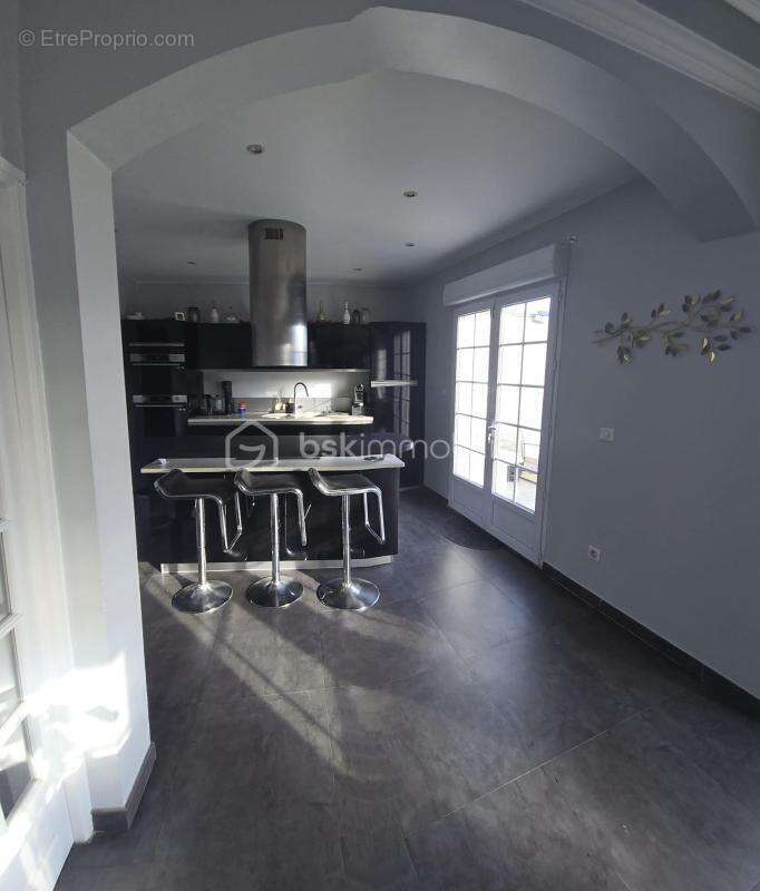 Belle maison familiale de 170 m² avec prestations haut de gamme - photo 4