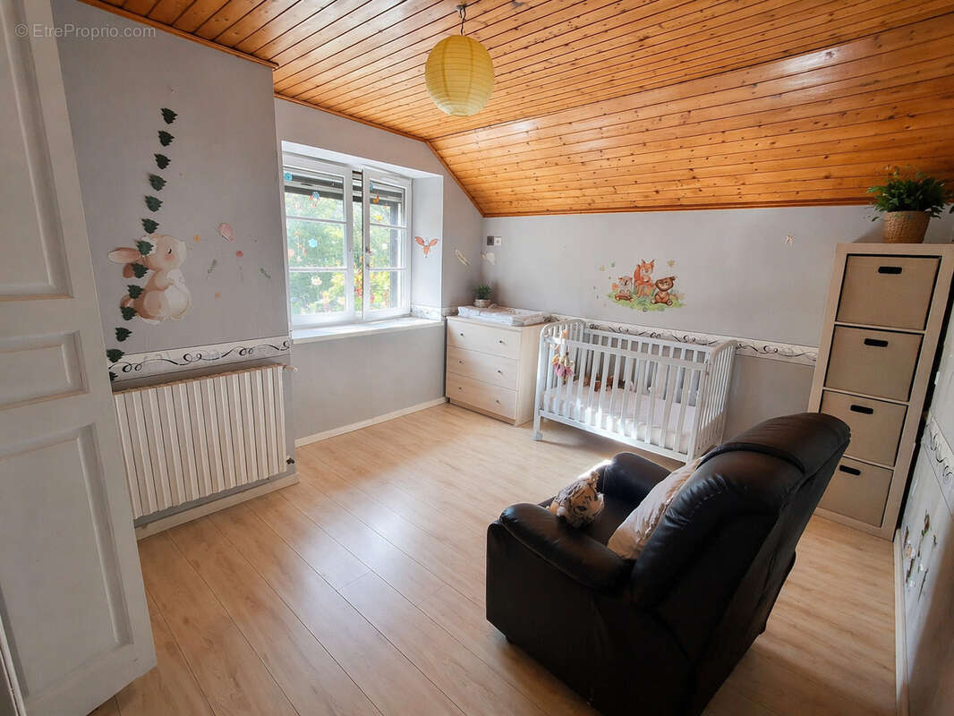 Appartement à ETREPIGNEY