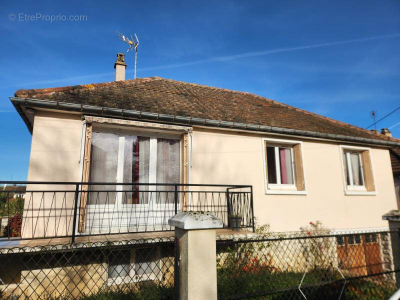 Maison à CHATEAUNEUF-EN-THYMERAIS