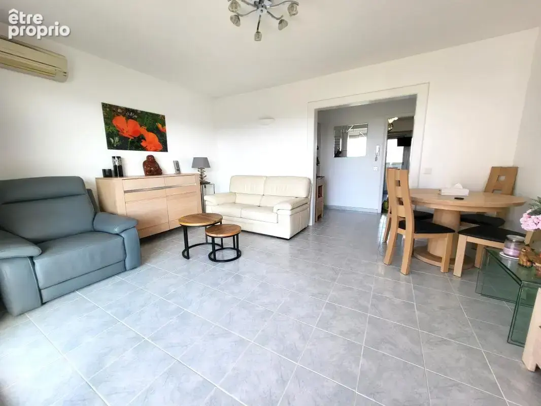 Appartement À Vendre - photo 2
