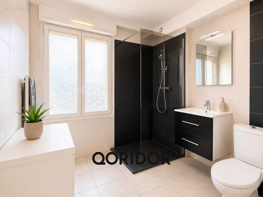 Appartement 43 m² à Saint-Bonnet-De-Mure  - photo 5