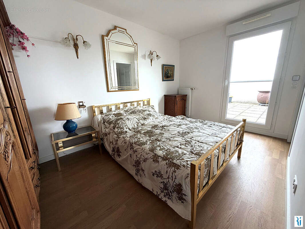 Appartement à MONT-SAINT-AIGNAN