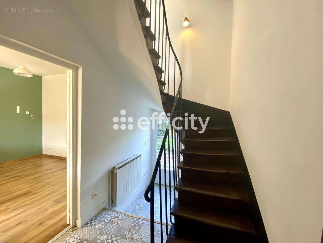 Maison à BERNES-SUR-OISE