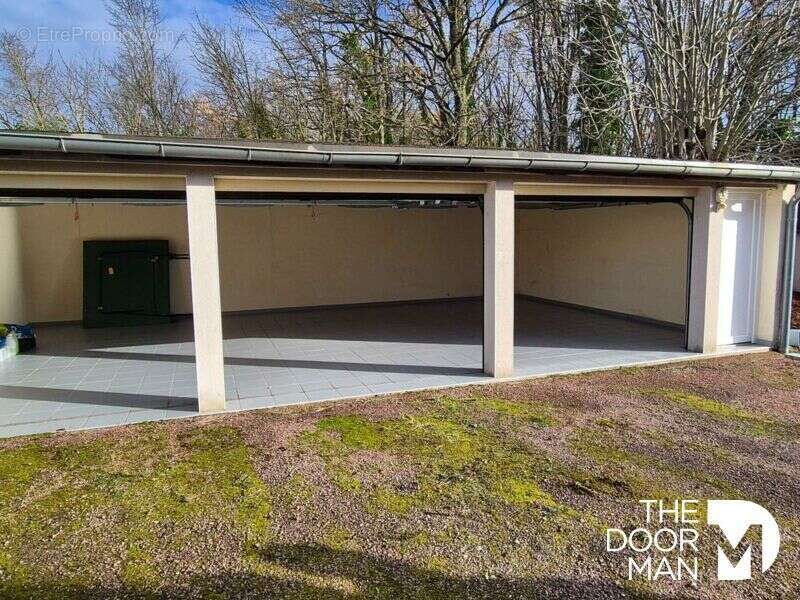 Maison à LE PERRAY-EN-YVELINES