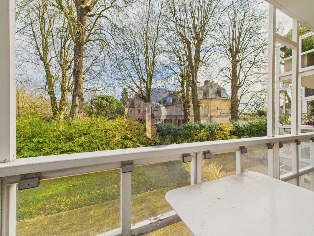 Appartement à VERRIERES-LE-BUISSON
