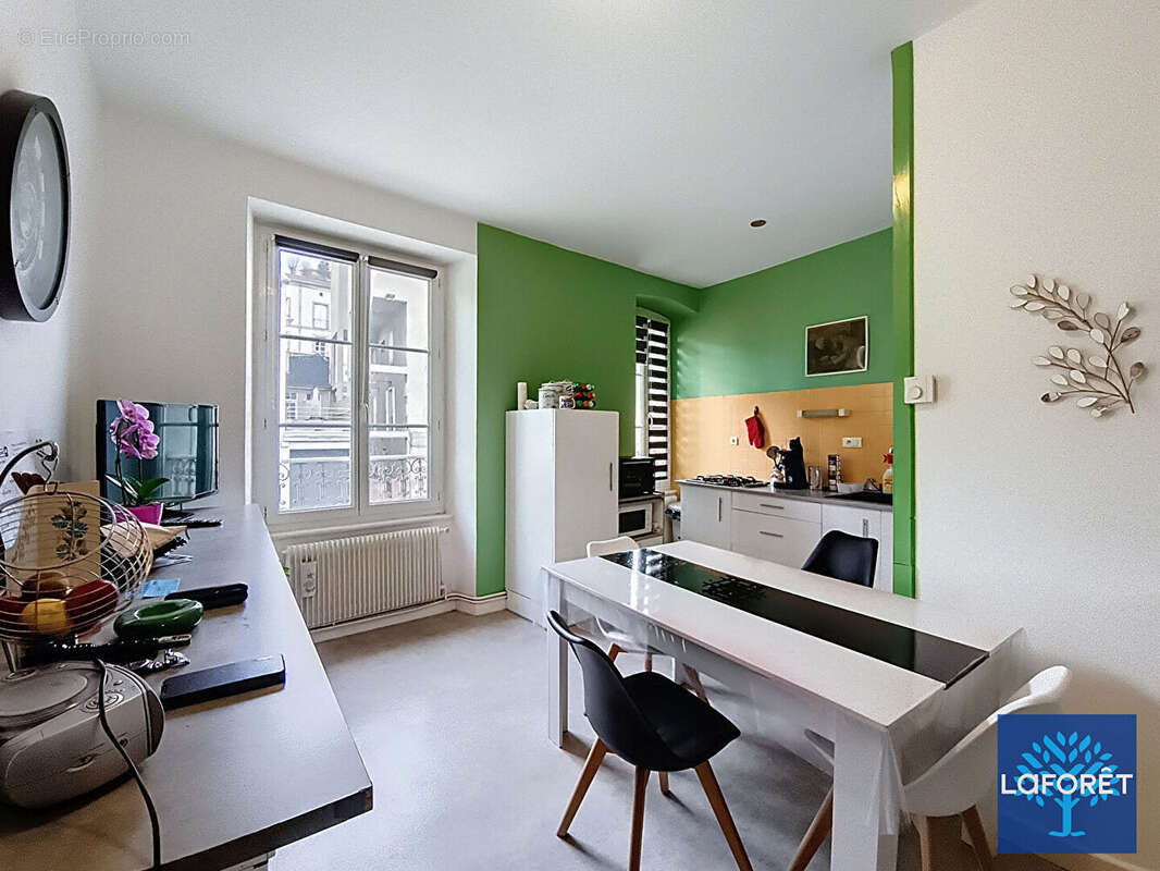 Maison de ville, sous -sols, jardin et un garage - photo 4