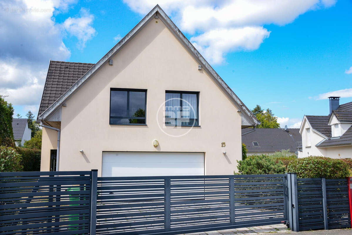 Maison 199 m² à Hegenheim  - photo 4