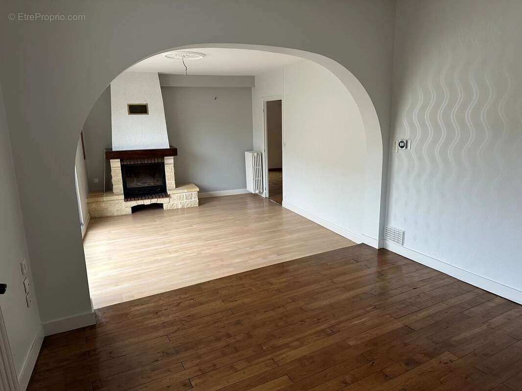 Maison à CEAUX-EN-COUHE