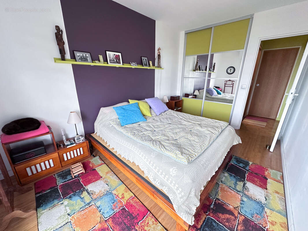 Appartement à COURBEVOIE