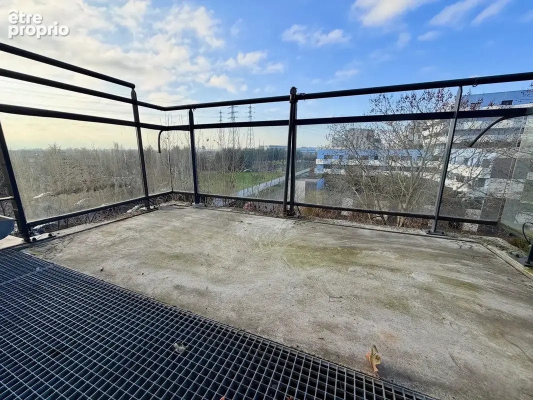 Rue Étienne Dolet  Exclusivité — Appartement rénové en dernier étage avec balcon - photo 3