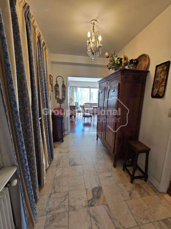 Appartement Versailles 5 pièce(s) 112 m2  - dernier étage avec vues - photo 4