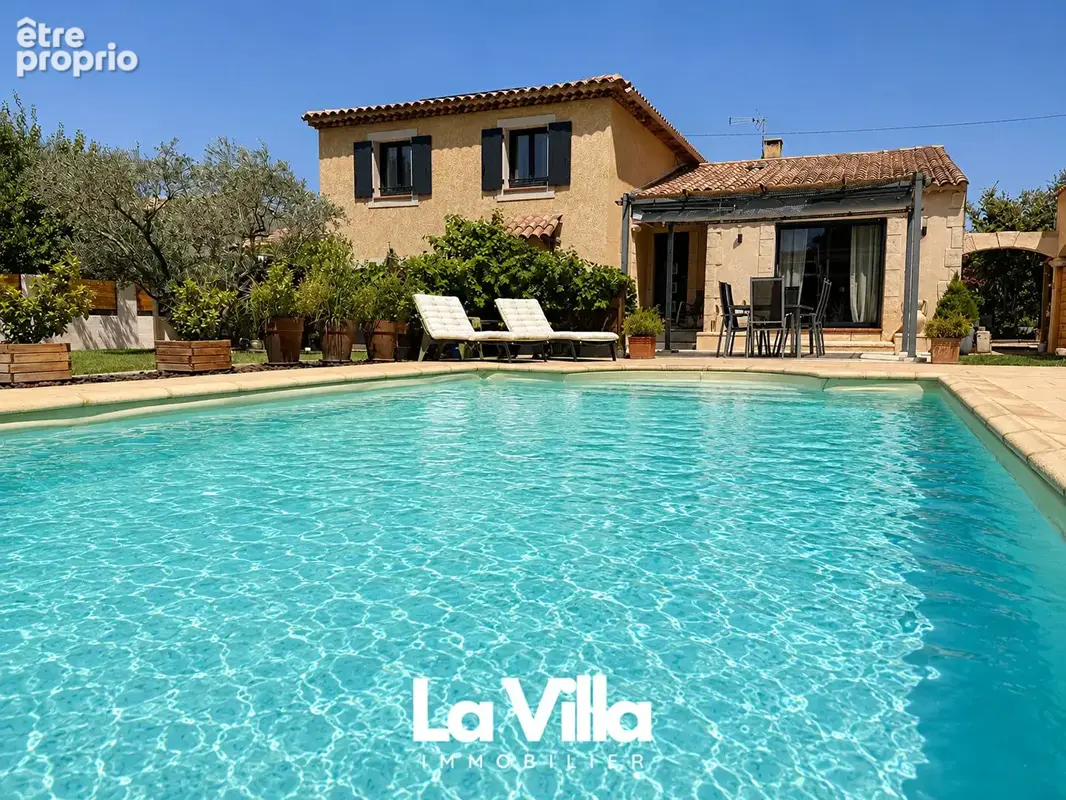 Photo Maison à Fontvieille au prix de 570 000€