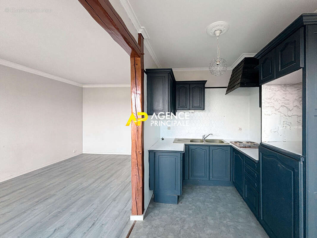 Appartement à SARTROUVILLE