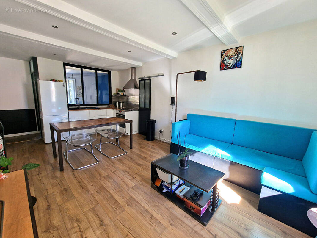 Appartement à MARSEILLE-12E