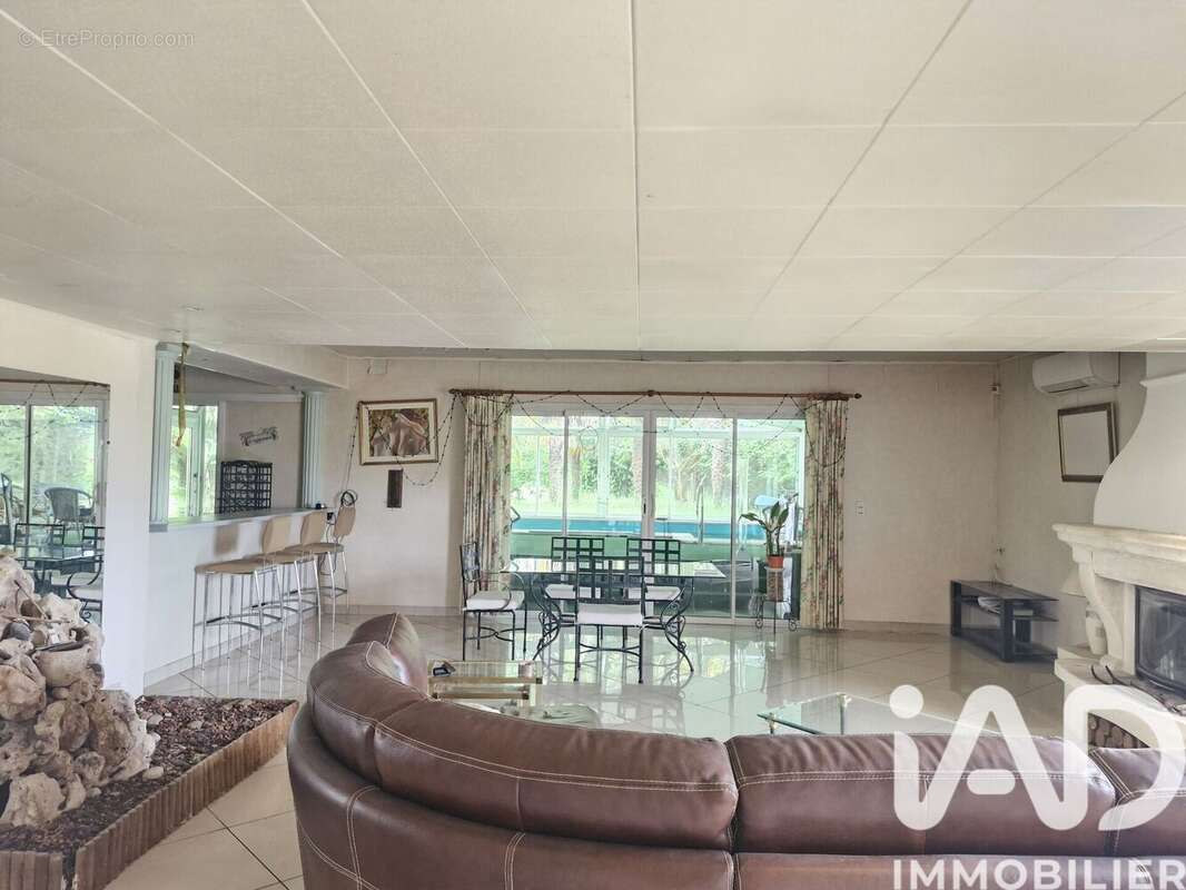 Photo 2 - Appartement à SAUBRIGUES