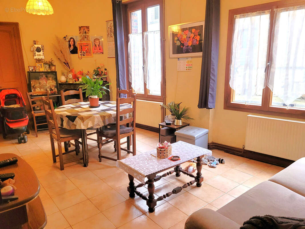 Maison à BUSSY-EN-OTHE