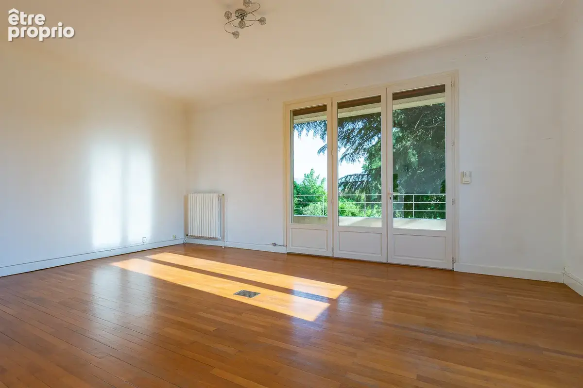 Maison de 2 logements : 1T3 et 1T6 avec piscine et garage sur 1675 m2 de terrain, 26100 ROMANS SUR ISERE - photo 8