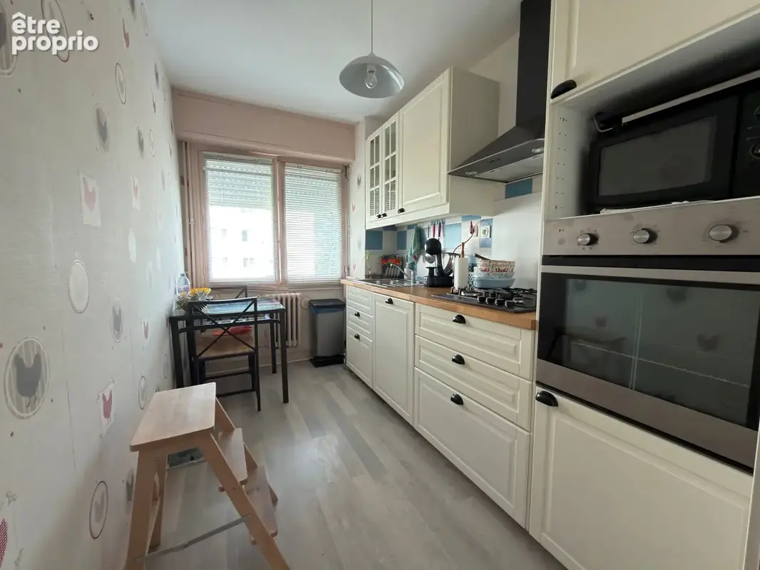 Appartement avec terrasse face mer situé à Sautron - photo 3
