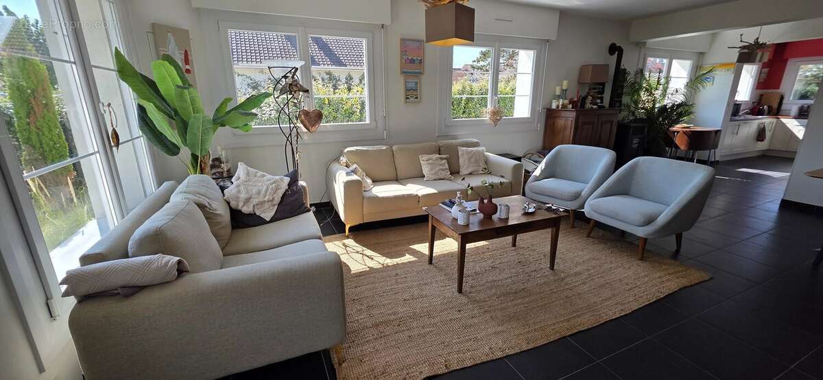 Proximité plage et commerces : villa 4/5 chambres - photo 6
