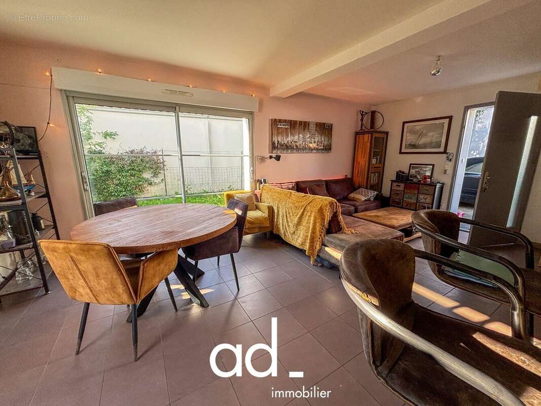 Maison à LA ROCHELLE