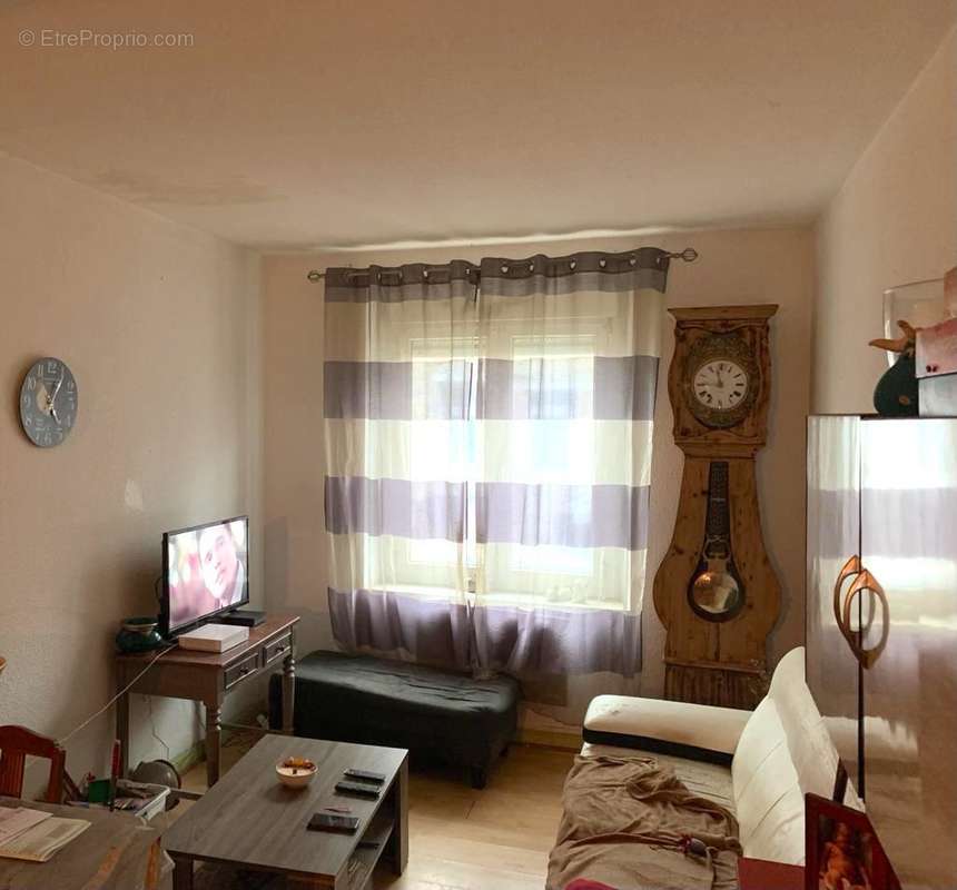 Maison T6 de 130m2 divisée en 2 appartements T3 - photo 5