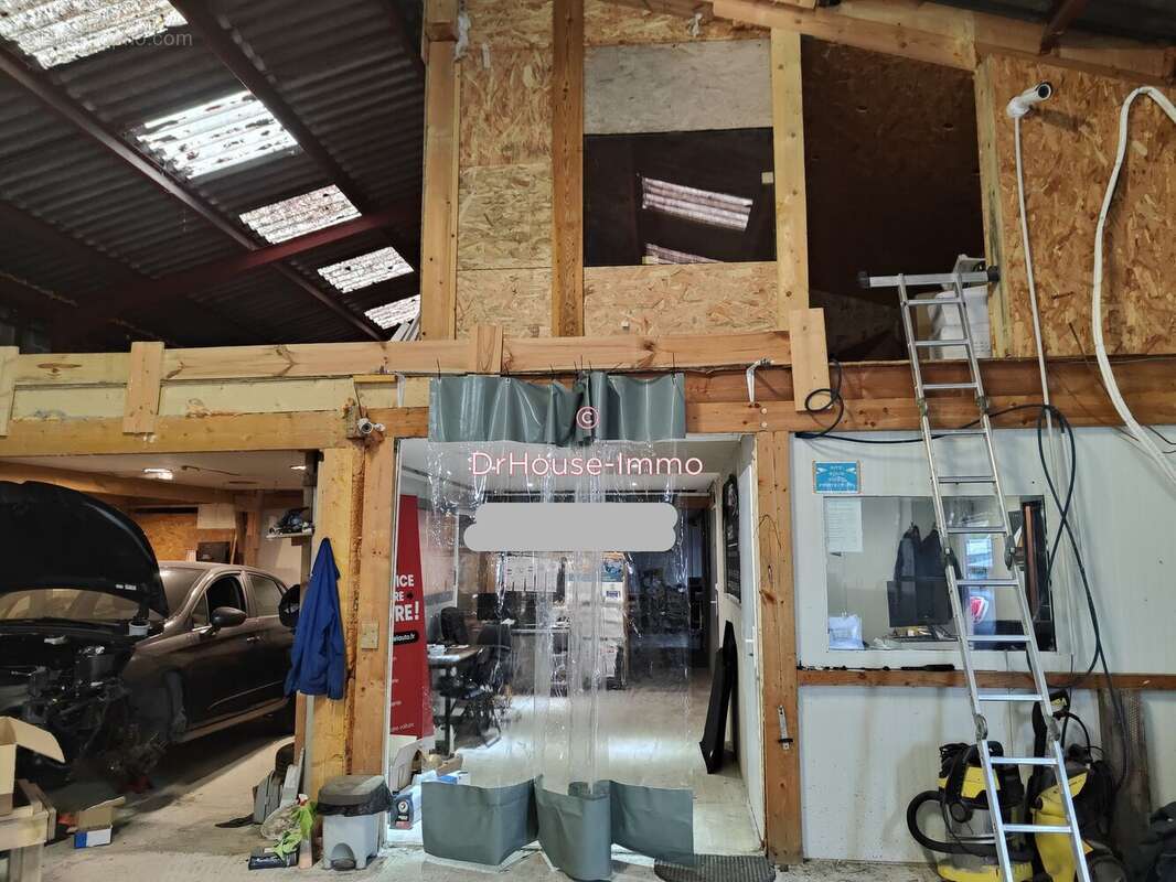 Commerce à L'ISLE-D'ESPAGNAC