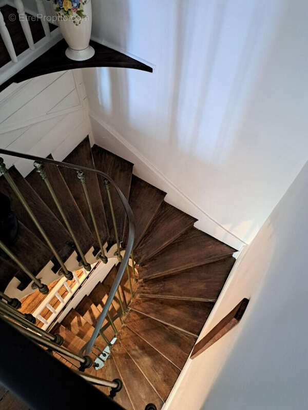 Maison à CHATILLON-EN-BAZOIS