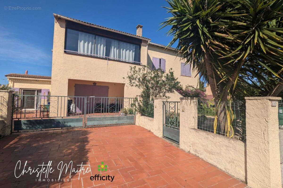 Maison à SAINT-MARTIN-DE-CRAU