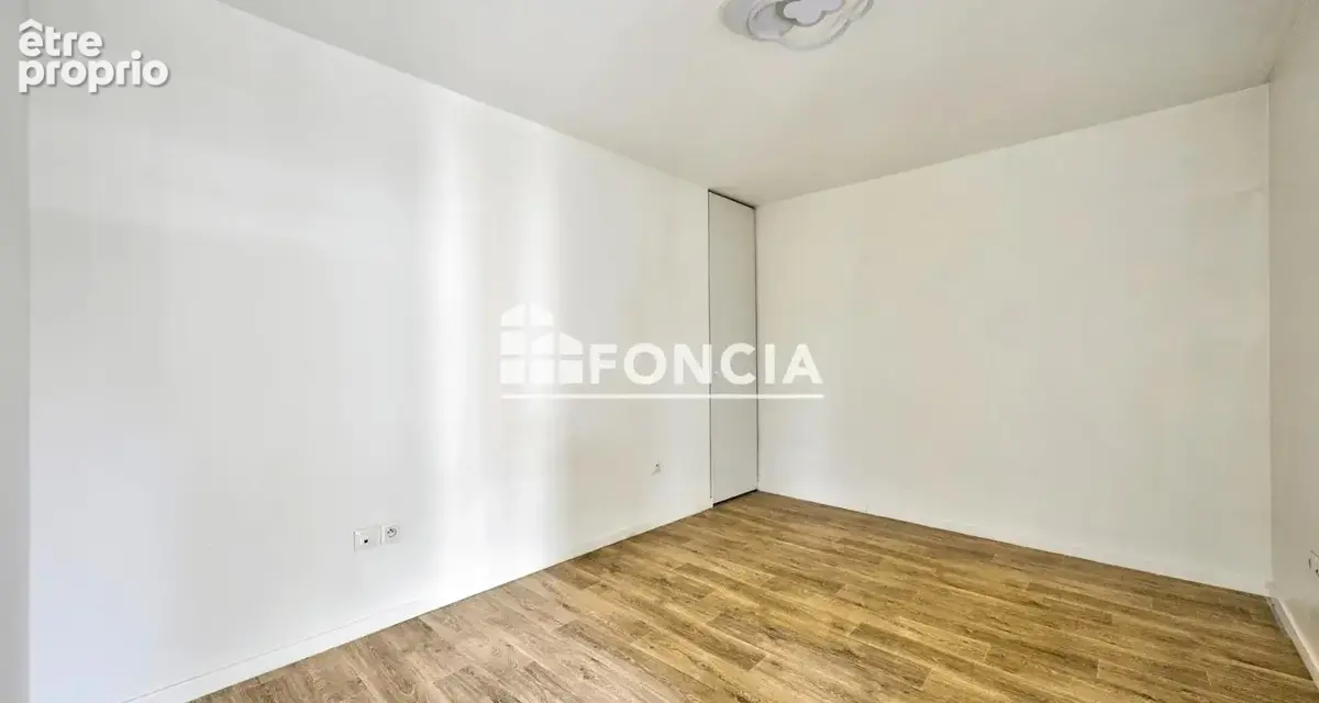 À VENDRE – T2 avec belle terrasse couverte et parking sécurisé - photo 8