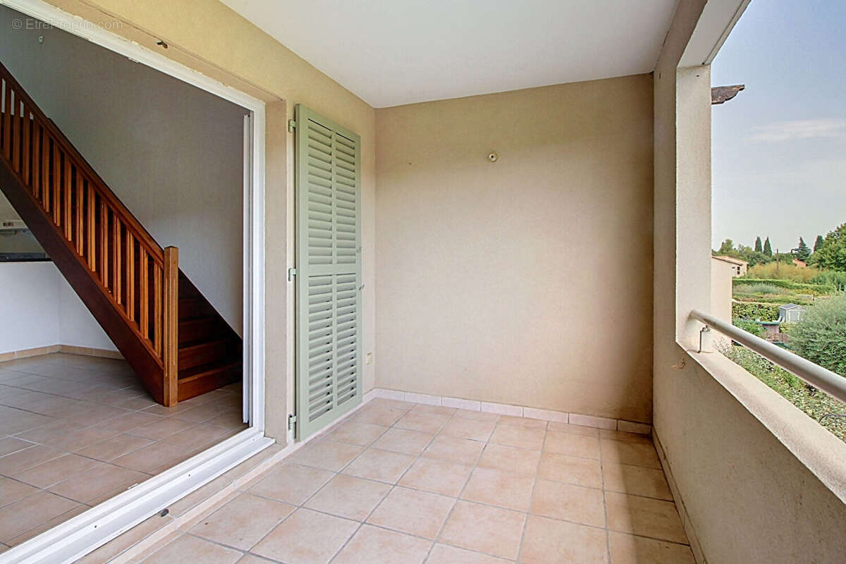 A VENDRE EXCLUSIVITE ! Appartement Lorgues 4 pièces 80 m² - photo 2