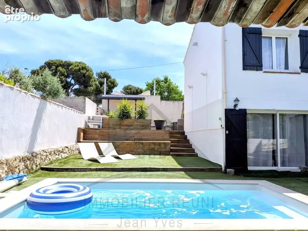 Châteauneuf-les-Martigues   La Mède . Villa 4 chambres + T2 indépendant. Piscine . 2 stationnements. - photo 6