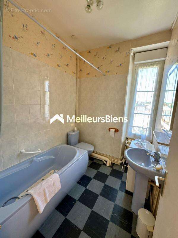 Maison à RENAZE