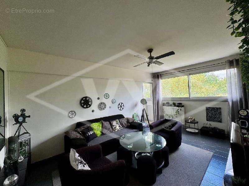 Appartement 62 m² à Combs-La-Ville  - photo 4