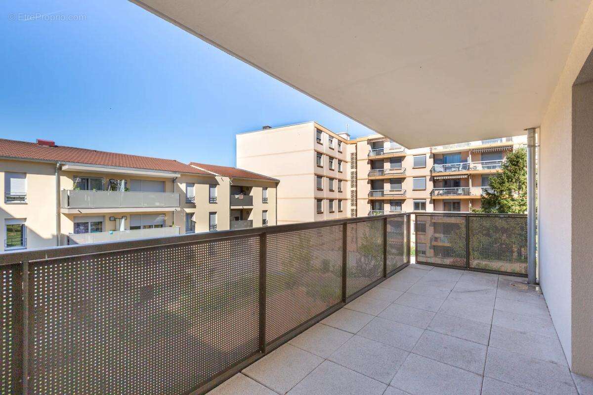 Appartement à VENISSIEUX