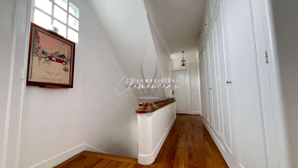 Appartement à NANTERRE